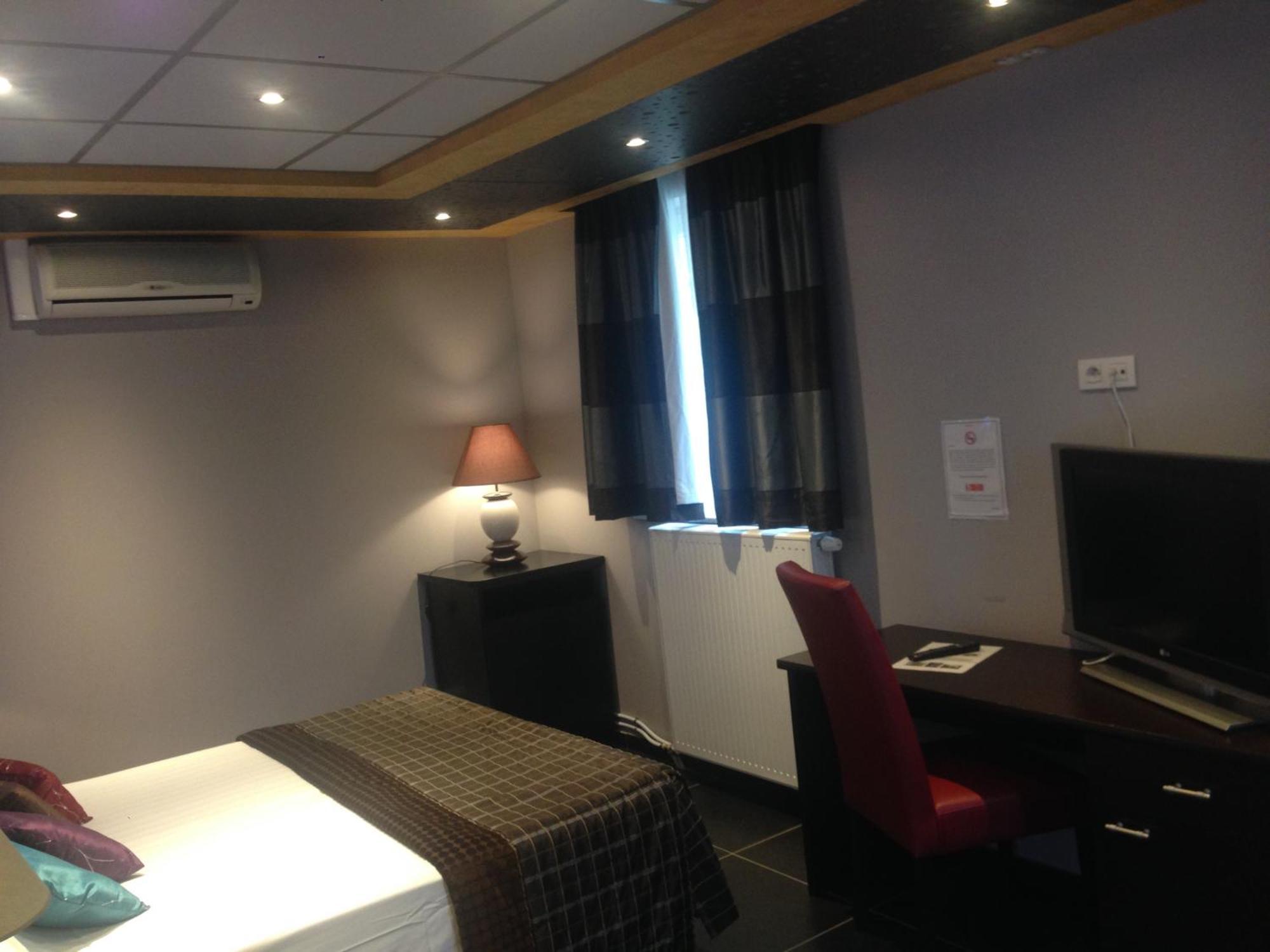 Apparthotel Belle Vue La Louvière Exteriör bild
