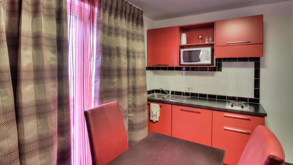 Apparthotel Belle Vue La Louvière Exteriör bild