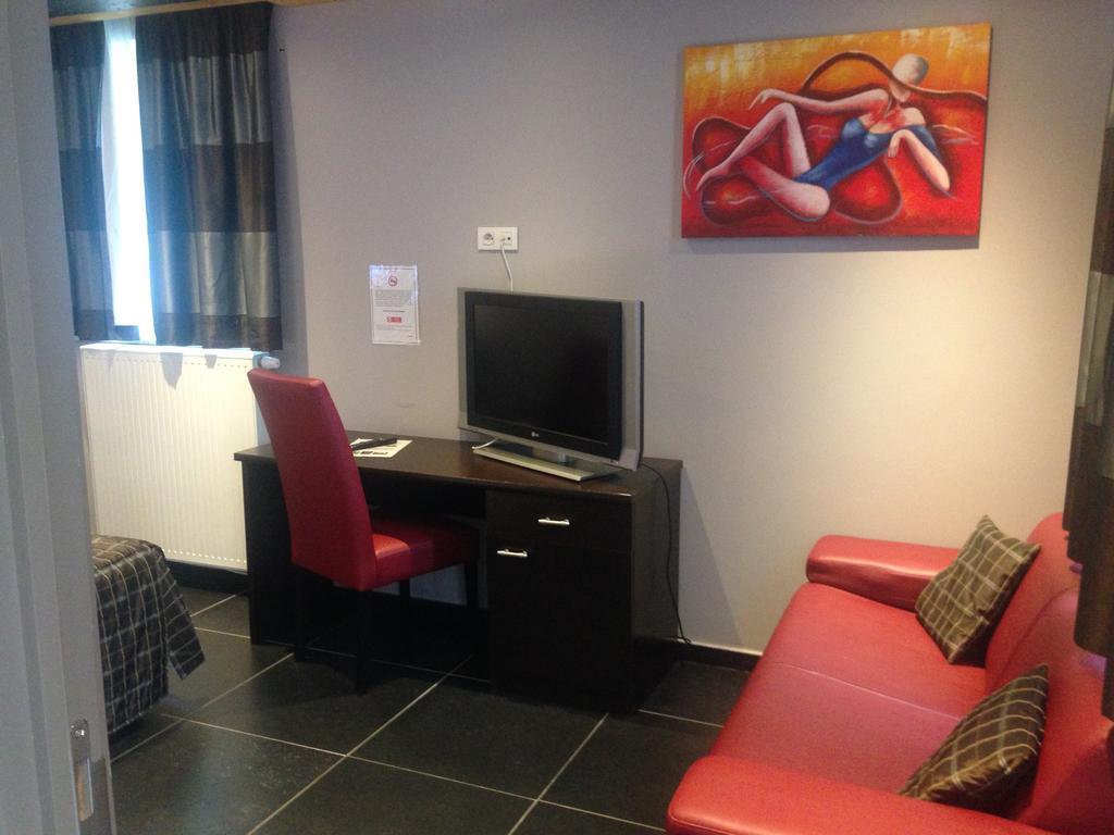 Apparthotel Belle Vue La Louvière Exteriör bild